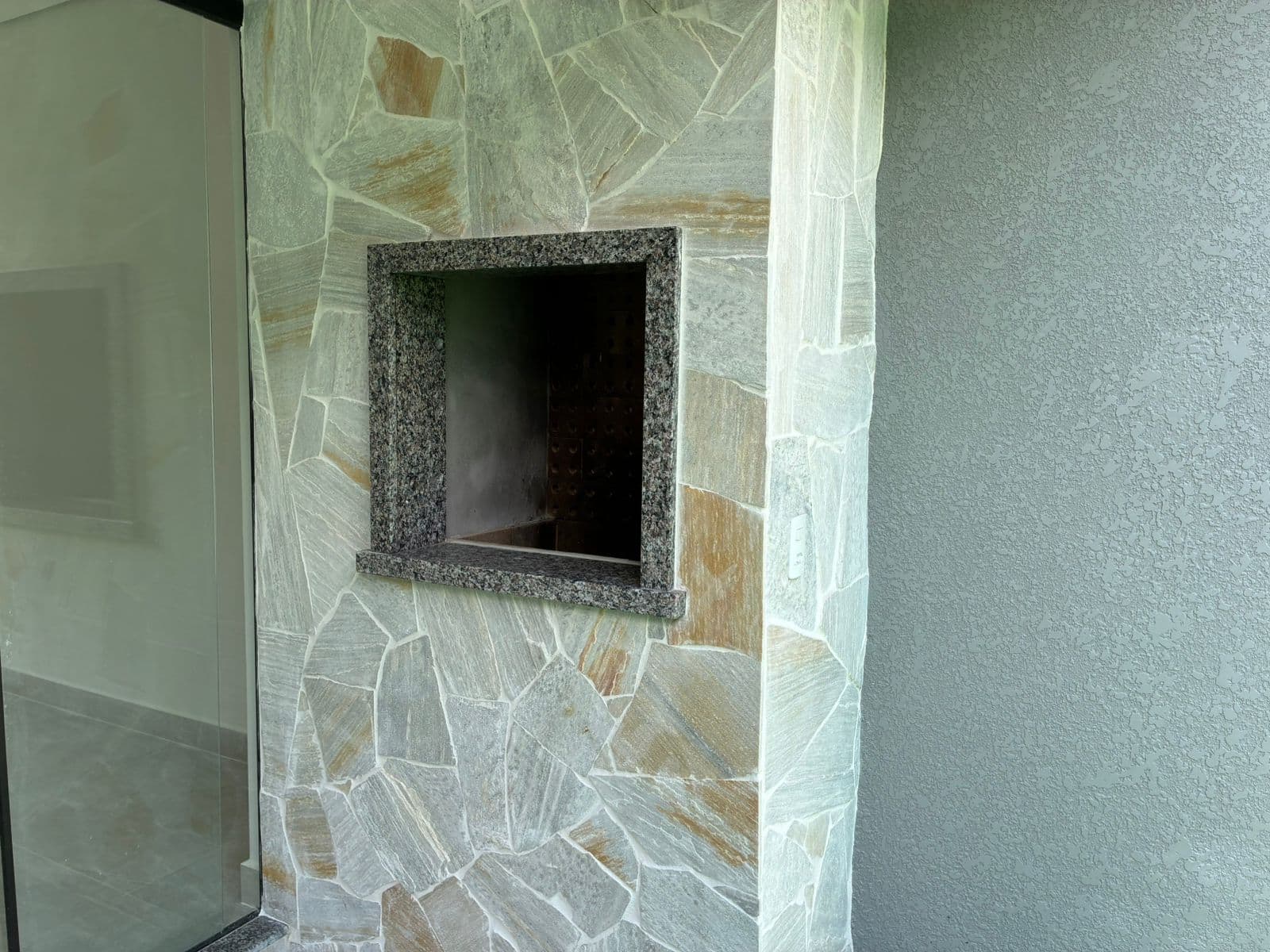 SOBRADO NOVO - BAIRRO AMIZADE - foto 3